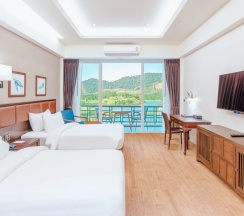 Семейный люкс Nai Muang в Katathong Golf Resort & Spa