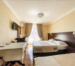 Корпус 1 *Полулюкс* 3-х местный в Анжелина