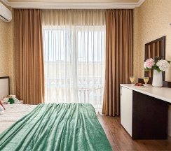 Двухкомнатный люкс в Милана