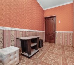 Трёхместная студия Standard с видом на внутренний двор в Green rent