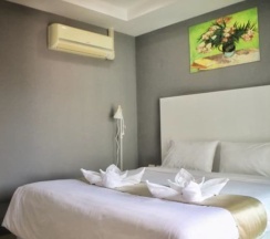 Двухместный номер Standard с балконом двуспальная кровать в Guan Chao Yin Hotel
