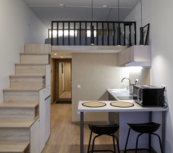Двухкомнатные апартаменты в Кarl House