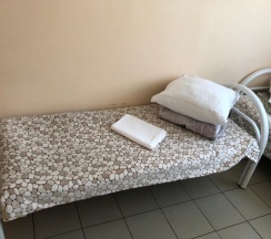 Кровать в 3-местном общем номере в Коммуналка
