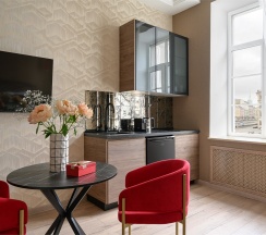 Королева в Agent flat