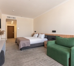 СТАНДАРТ ПЛЮС С ВИДОМ НА ГОРОД в Grand Yan Hotel