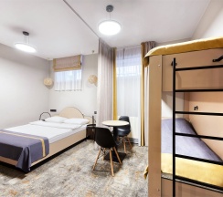 Семейный в Тесла