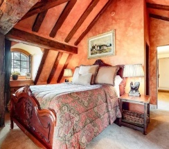 Коттедж с 4 комнатами в Juniper Ridge 16 5000 sq ft, Grand Chateau at Eagle, Expansive Mountain Views by RedAwning
