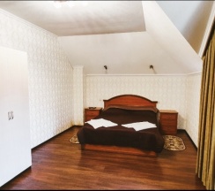 Американский дом в Family house