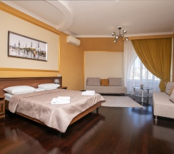 2-х местный номер повышенной комфортности с большой кроватью в Жемчуг