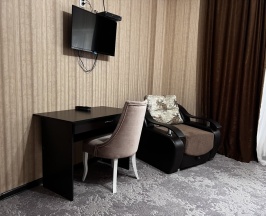 Двухместный номер Standard с балконом и с видом на горы двуспальная кровать в Premier Azau