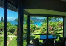 Бунгало Grand с видом на море в HIP Seaview Resort at Phi Phi