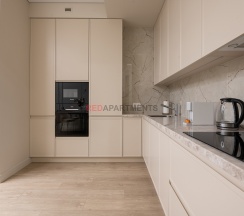 Квартира в Апартаменты на ул. Гагринская 3/8 (Линда), 95м²
