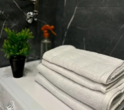 Двухместные апартаменты Superior с балконом (двуспальная кровать) в Квартира Бизнес Класса Комфортная и Удобная от ДимДом