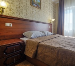 Трехместный номер с балконом в 3-Арт