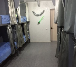 Кровать в общем номере (мужской номер) в Wanderlust hostel Riverside