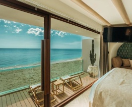 Люкс Luxury рядом с пляжем в Maldives Beach Resort