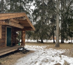 Дом No. 8 с красивым видом из окна в Дубки