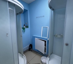 Кровать в 8-местном общем женском номере (без окна) в Сити-В