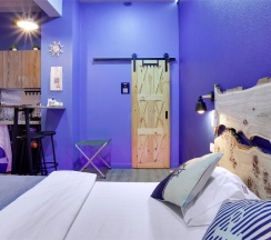 Студия с кухней и с отдельным входом со двора и финской сауной "Леший" (сауна оплачивается отдельно) в Матросский