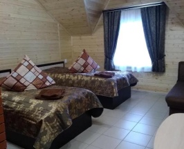 Номер стандарт с 2 односпальными кроватями (мансарда) в Теремок