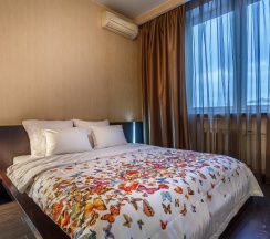 3-комнатные апартаменты улучшенные в ApartLevis (АпартЛевис) на бульваре Зубовский