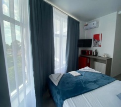 Двухместный номер Standard с красивым видом из окна двуспальная кровать в Радуга