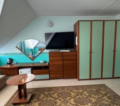 Стандартный трехместный номер в Ямал