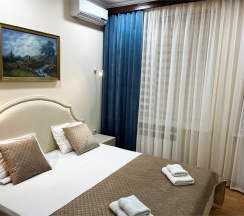 Номер Делюкс с кроватью размера "King-size" с балконом в Академия