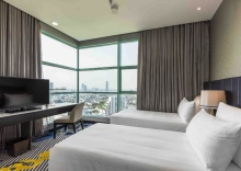 Двухместный клубный номер Standard с видом на город двуспальная кровать в Chatrium Hotel Riverside Bangkok