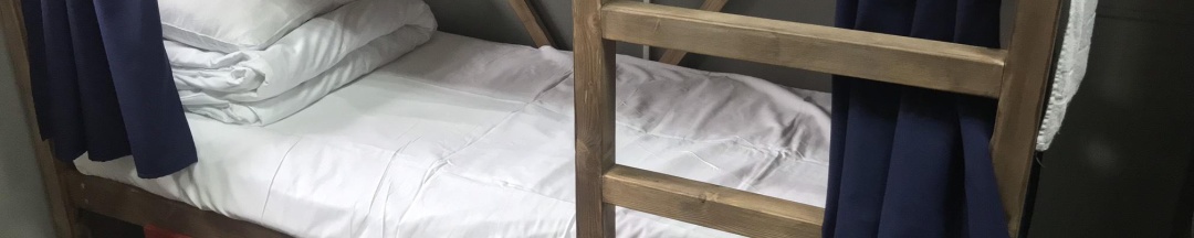 Кровать в 8-местном общем женском номере (Удобства на этаже) в Lv.hostel