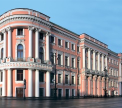 Двухэтажный номер в Taleon Imperial Hotel