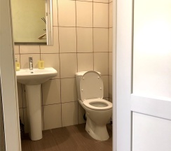кровать в 4х местном номере в Атмосфера