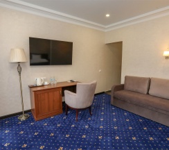 Люкс в Роял Парк Отель