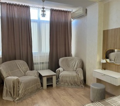 М.Горького 85Б. 1-комн.кв., 4-этаж, 95 в АнтиОтель