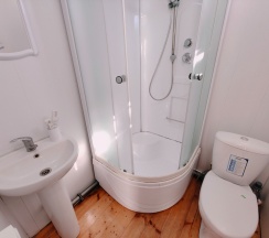 4-х местный «Домик повышенной комфортности» в Антиас