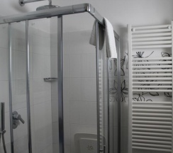Двухместный номер Standard с балконом двуспальная кровать в Hotel Buratti