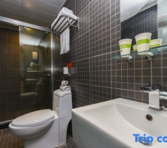 Двухместный номер Business двуспальная кровать в Homeinn (Shanghai Pudong Sanlin Metro Station)
