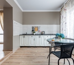 Апартаменты c 1 комнатой с балконом в Прованс