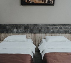 Люкс 2-х комнатный в Ахтынские бани №1