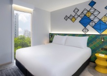 Двухместный семейный люкс двуспальная кровать в ibis Styles Bangkok Silom