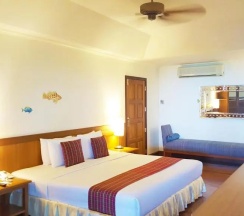 Люкс Cliff Beach с 2 комнатами в Birds and Bees Resort