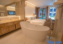 Трёхместный номер Deluxe в The Marin Phuket Kamala Beach