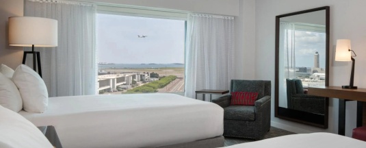Четырёхместный номер High Floor в Hyatt Regency Boston Harbor
