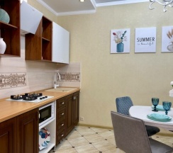 Трехкомнатные апартаменты с террасой и бассейном в Frukty Rent