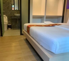 Двухместный номер Standard с балконом двуспальная кровать в Phi Phi Rimlay Cottage