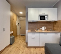 Апартаменты в ЖК "START"  (спальные места 2+2), (Метро Парнас, 15 минут пешком) в Rauktis apartments