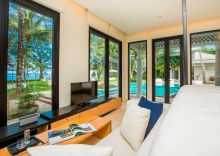 Вилла с красивым видом из окна в The Anda Mani Khaolak Beachfront Villas