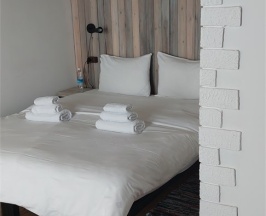 Трехместный номер с большими окнами с видом на Камчатскую природу№3 в Мята