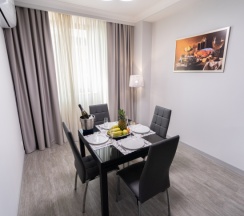 Двухместный люкс двуспальная кровать в Отель Downtown Suites Hotel Yerevan