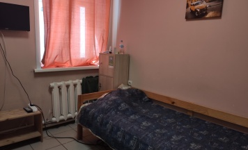 Кровать в 3-местном общем номере в Глобус